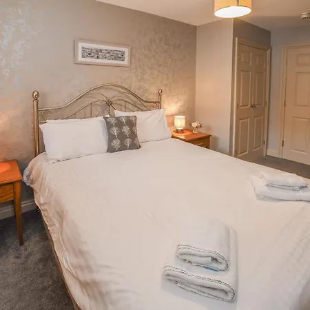 The Queens & Victoria Cloisters