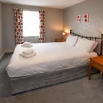 The Queens & Victoria Cloisters Hotel