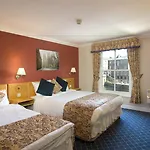 The Queens & Victoria Cloisters Hotel 3*