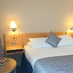 Hotel The Queens & Victoria Cloisters