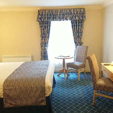The Queens Hotel