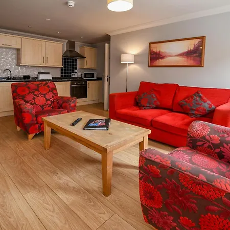 Hotel The Queens & Victoria Cloisters 3*