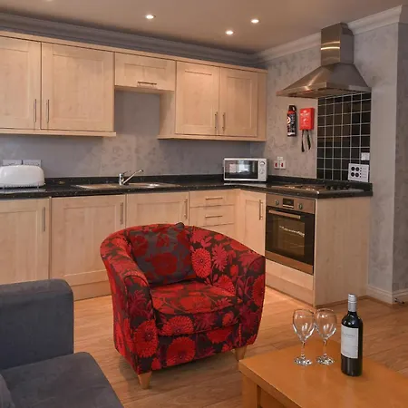 Hotel The Queens & Victoria Cloisters 3*