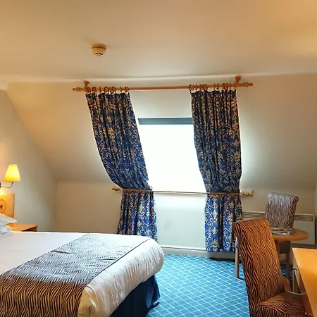 The Queens & Victoria Cloisters Hotel