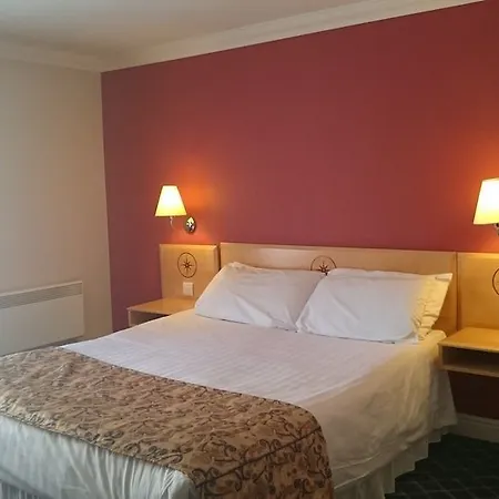 The Queens Hotel 3*