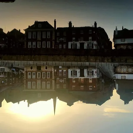 The Queens Hotel York