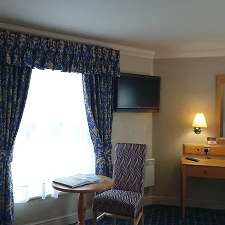 Hotel The Queens 3*