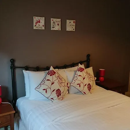 Hotel The Queens