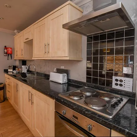 The Queens & Victoria Cloisters 约克