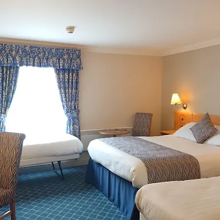 The Queens & Victoria Cloisters Hotel 3*