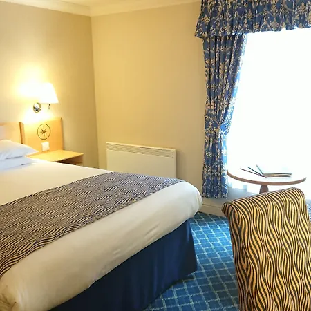 Hotel The Queens & Victoria Cloisters