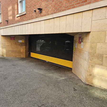 酒店 The Queens & Victoria Cloisters 3*