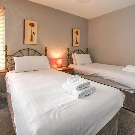 Hotel The Queens & Victoria Cloisters York