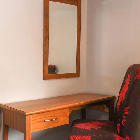 Hotel The Queens & Victoria Cloisters York