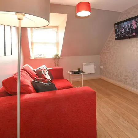 Hotel The Queens & Victoria Cloisters 3*