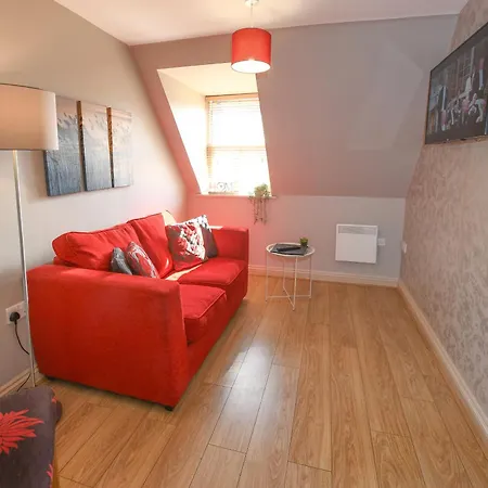 The Queens & Victoria Cloisters 3*